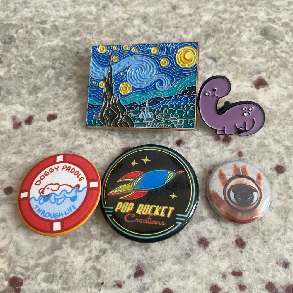 Assorted pin set